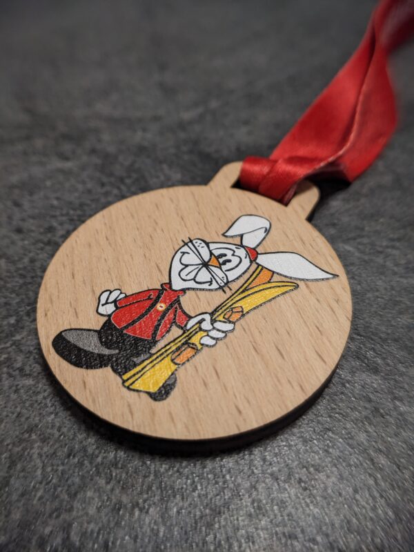 custom ski school seiser alm alpe di siusi medal made of natural laser cut and uv printed wood with personalized sublimation ribbon side view
